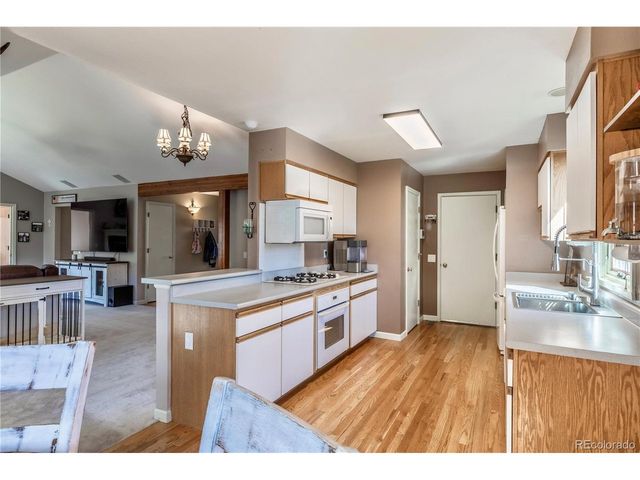 12068 W Aqueduct Dr, Littleton, CO 80127