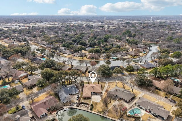 2204 Winewood Lane, Arlington, TX 76013