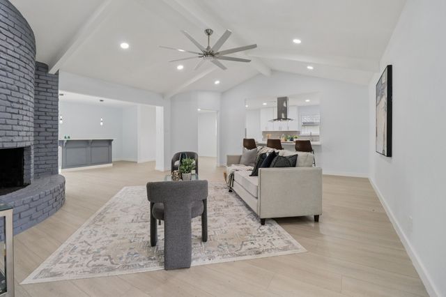 2204 Winewood Lane, Arlington, TX 76013