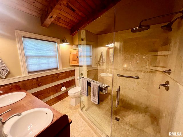 17531 Old Fairgrounds Road, Petersburg, IL 62675