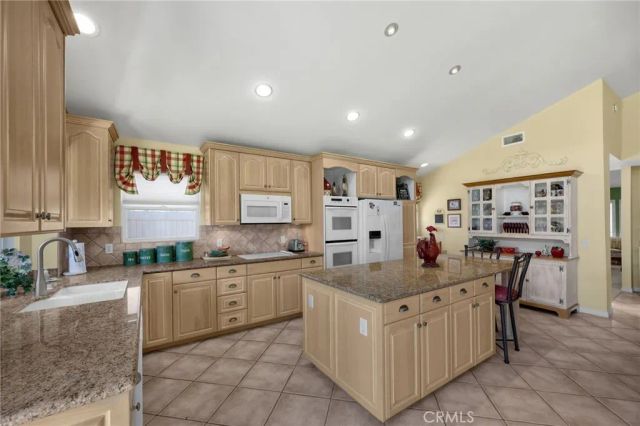 19762 Majorca, Yorba Linda, CA 92886