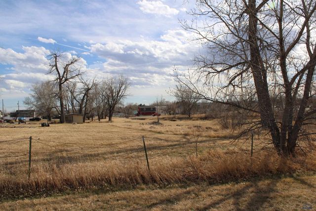 5750 LONGVIEW RD, Rapid City, SD 57703