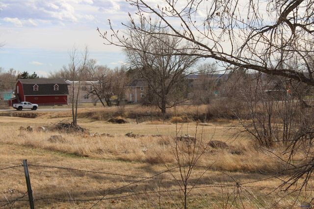 5750 LONGVIEW RD, Rapid City, SD 57703