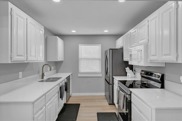 2709 W Beech Street, Rogers, AR 72756