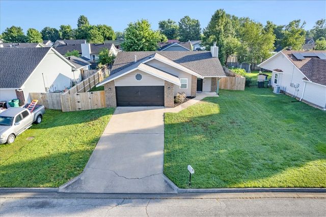 2709 W Beech Street, Rogers, AR 72756