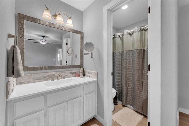 2709 W Beech Street, Rogers, AR 72756