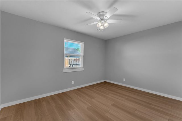 2709 W Beech Street, Rogers, AR 72756