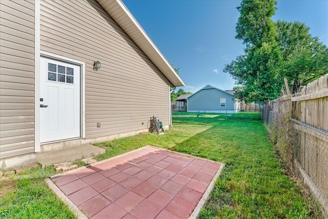 2709 W Beech Street, Rogers, AR 72756