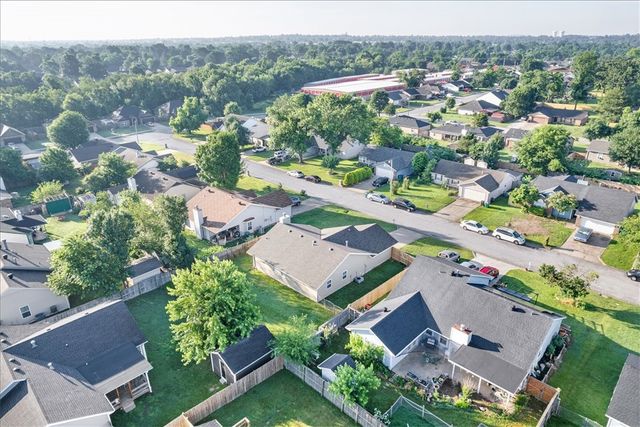 2709 W Beech Street, Rogers, AR 72756