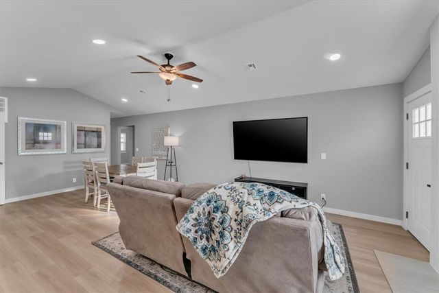 2709 W Beech Street, Rogers, AR 72756