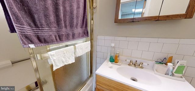 2322 E MONUMENT ST, Baltimore, MD 21205