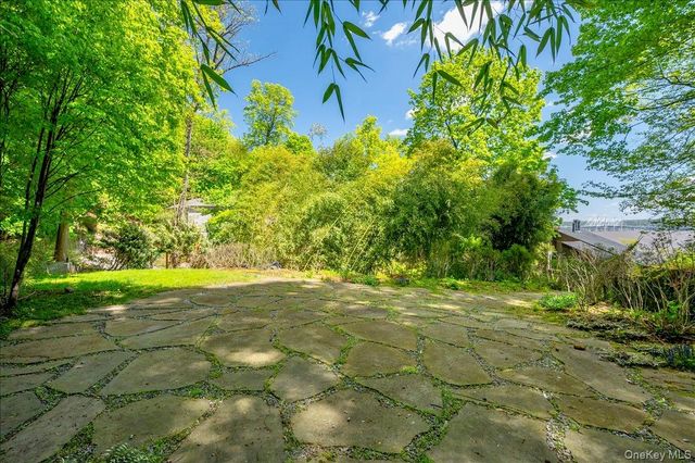 181 River Road, Nyack, NY 10960