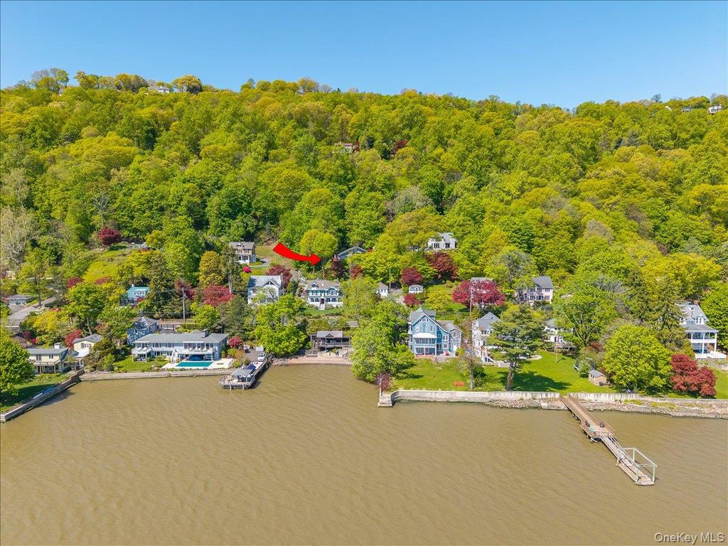181 River Road, Nyack, NY 10960