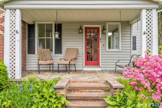 84 New Road, Avon, CT 06001