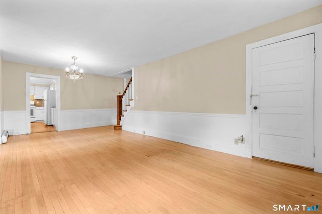 84 New Road, Avon, CT 06001