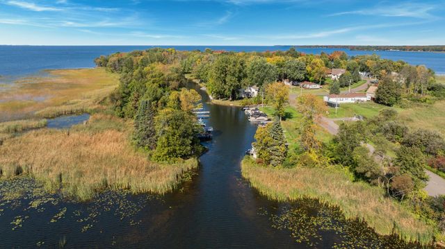 1520 White Cloud Drive S, Isle, MN 56342