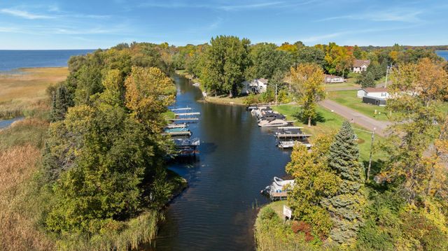 1520 White Cloud Drive S, Isle, MN 56342