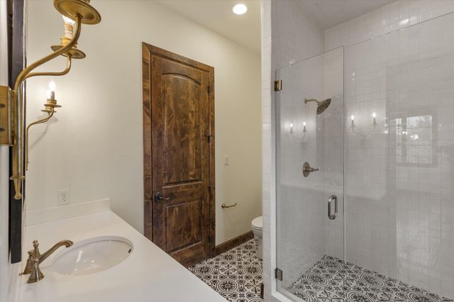 3904 W 5th Street, Fort Worth, TX 76107