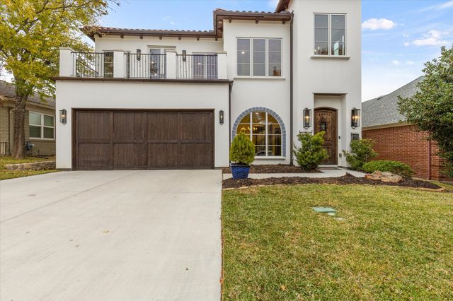 3904 W 5th Street, Fort Worth, TX 76107