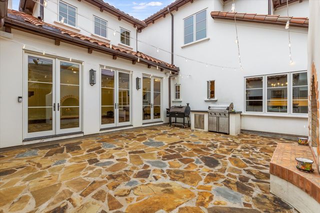 3904 W 5th Street, Fort Worth, TX 76107