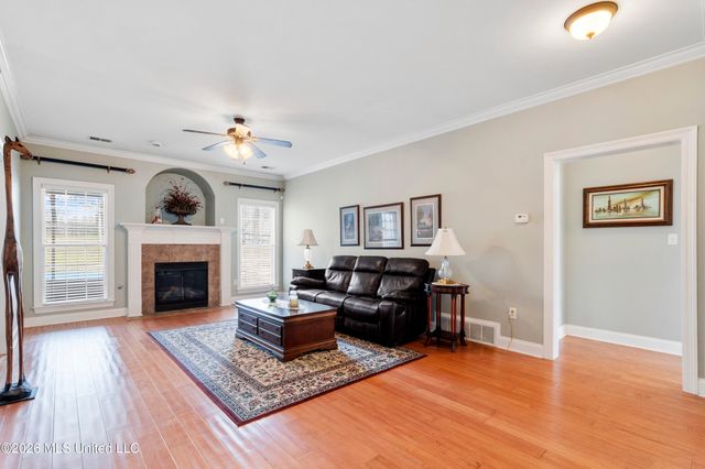 2180 Belmarie Drive, Southaven, MS 38672