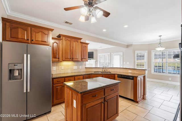 2180 Belmarie Drive, Southaven, MS 38672