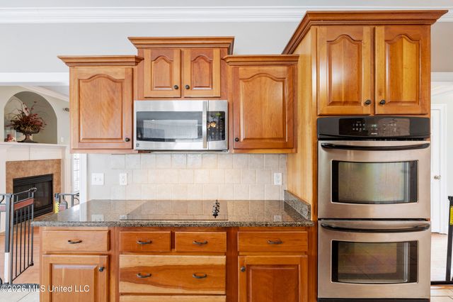 2180 Belmarie Drive, Southaven, MS 38672