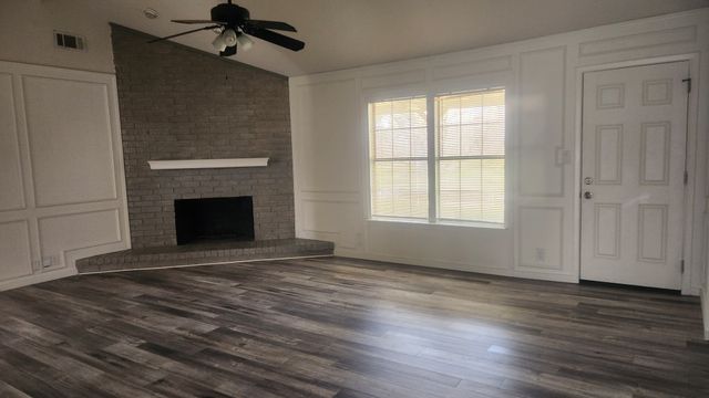 5919 Pleasant Hill Drive, Arlington, TX 76016