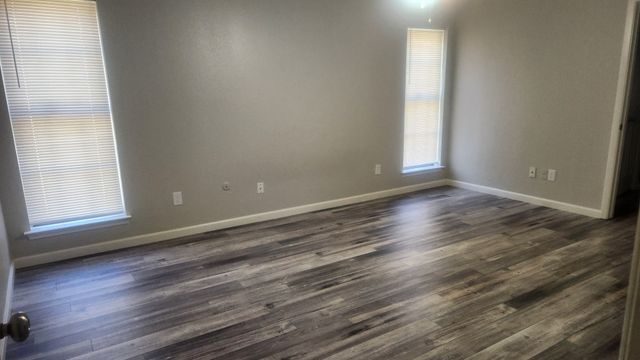 5919 Pleasant Hill Drive, Arlington, TX 76016