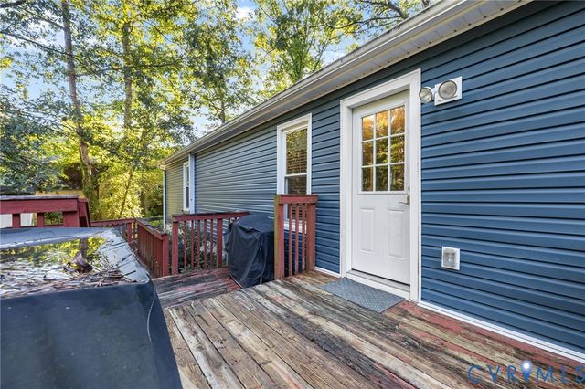 10500 Sarata Ln, Chesterfield, VA 23832