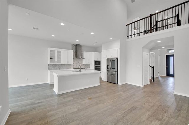 2228 Santa Isabella DR, Leander, TX 78641