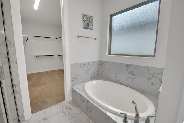 2228 Santa Isabella DR, Leander, TX 78641