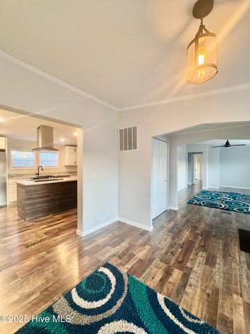 108-2 Jenkins Road, Jacksonville, NC 28540