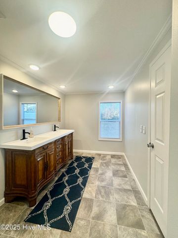 108-2 Jenkins Road, Jacksonville, NC 28540