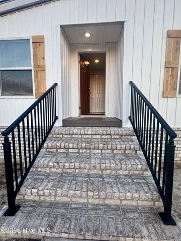 108-2 Jenkins Road, Jacksonville, NC 28540