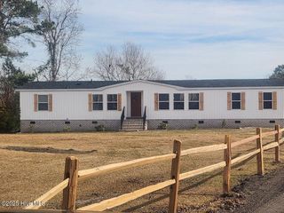 108-2 Jenkins Road, Jacksonville, NC 28540