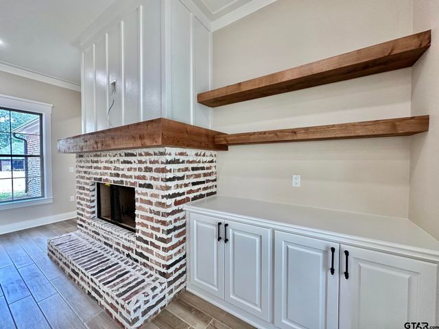 215 Clara Ln, Kilgore, TX 75662
