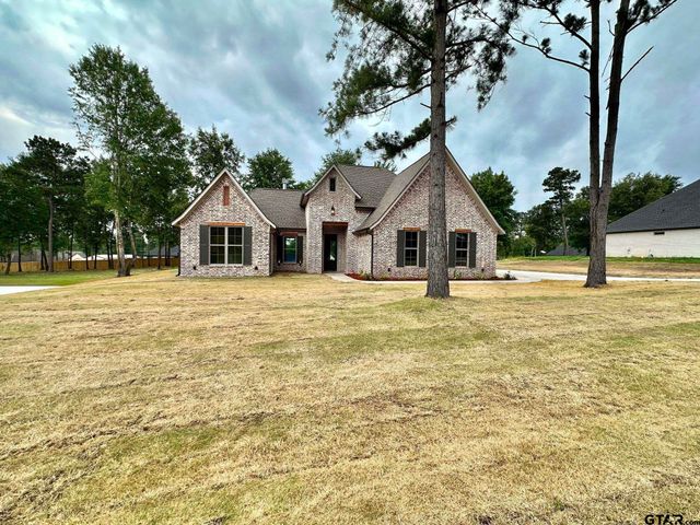 215 Clara Ln, Kilgore, TX 75662