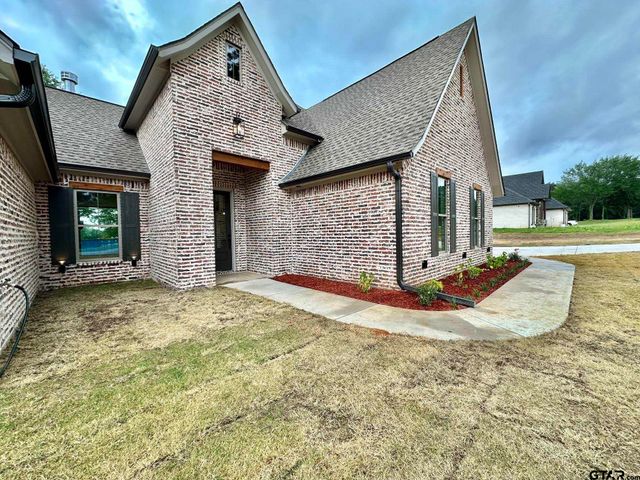 215 Clara Ln, Kilgore, TX 75662