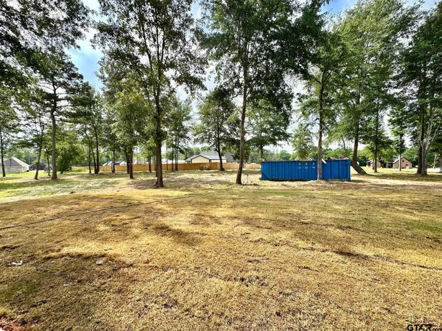 215 Clara Ln, Kilgore, TX 75662