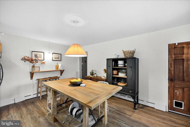 412 E BACON ST, Pottsville, PA 17901