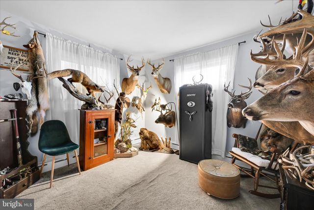 412 E BACON ST, Pottsville, PA 17901