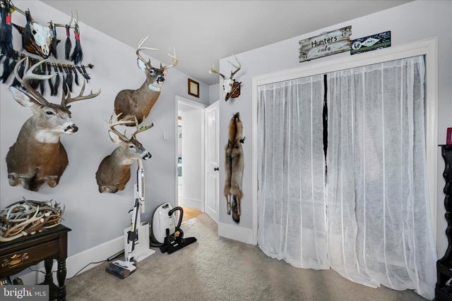 412 E BACON ST, Pottsville, PA 17901