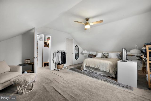 412 E BACON ST, Pottsville, PA 17901