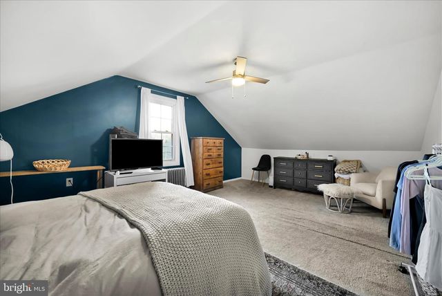 412 E BACON ST, Pottsville, PA 17901