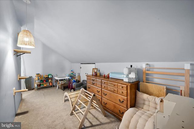 412 E BACON ST, Pottsville, PA 17901