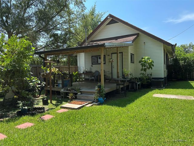 620 N 5th Street, Silsbee, TX 77656
