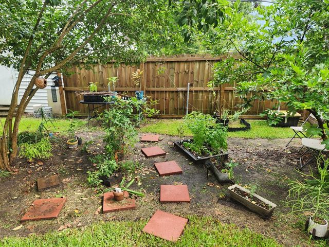 620 N 5th Street, Silsbee, TX 77656