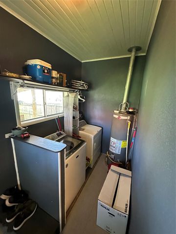 620 N 5th Street, Silsbee, TX 77656