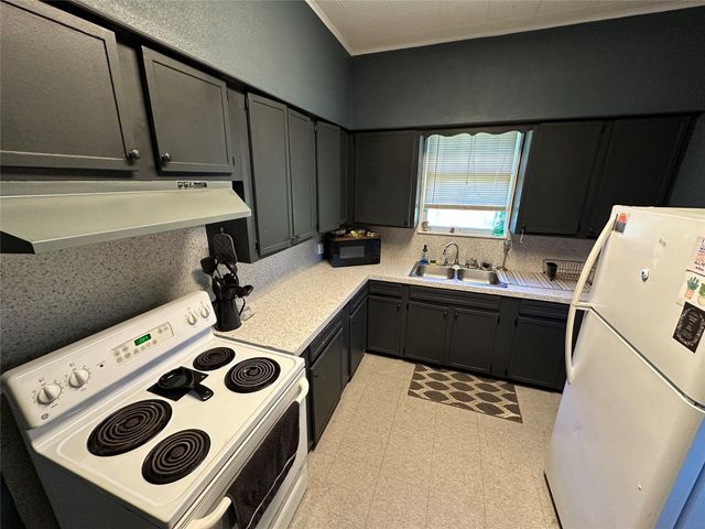 620 N 5th Street, Silsbee, TX 77656